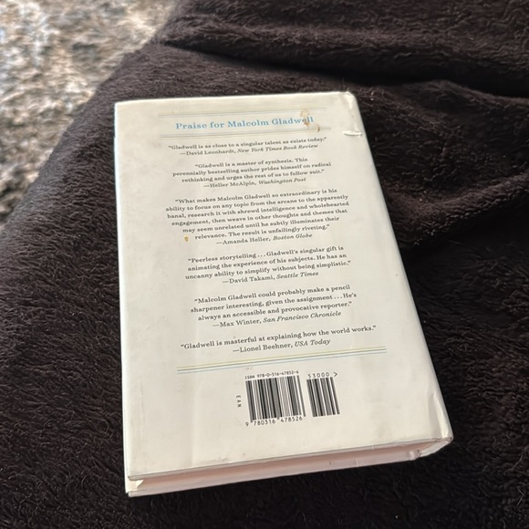 Talking to Strangers by Malcolm Gladwell Hardback Book with Cover - Picture 3 of 3